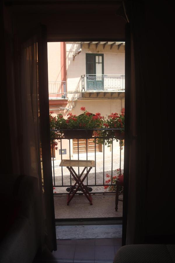 Marianna Hotel Isnello Exterior photo